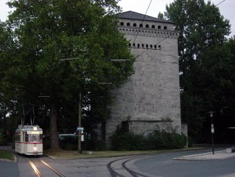 Neben dem Bunker in Wanne-Eickel